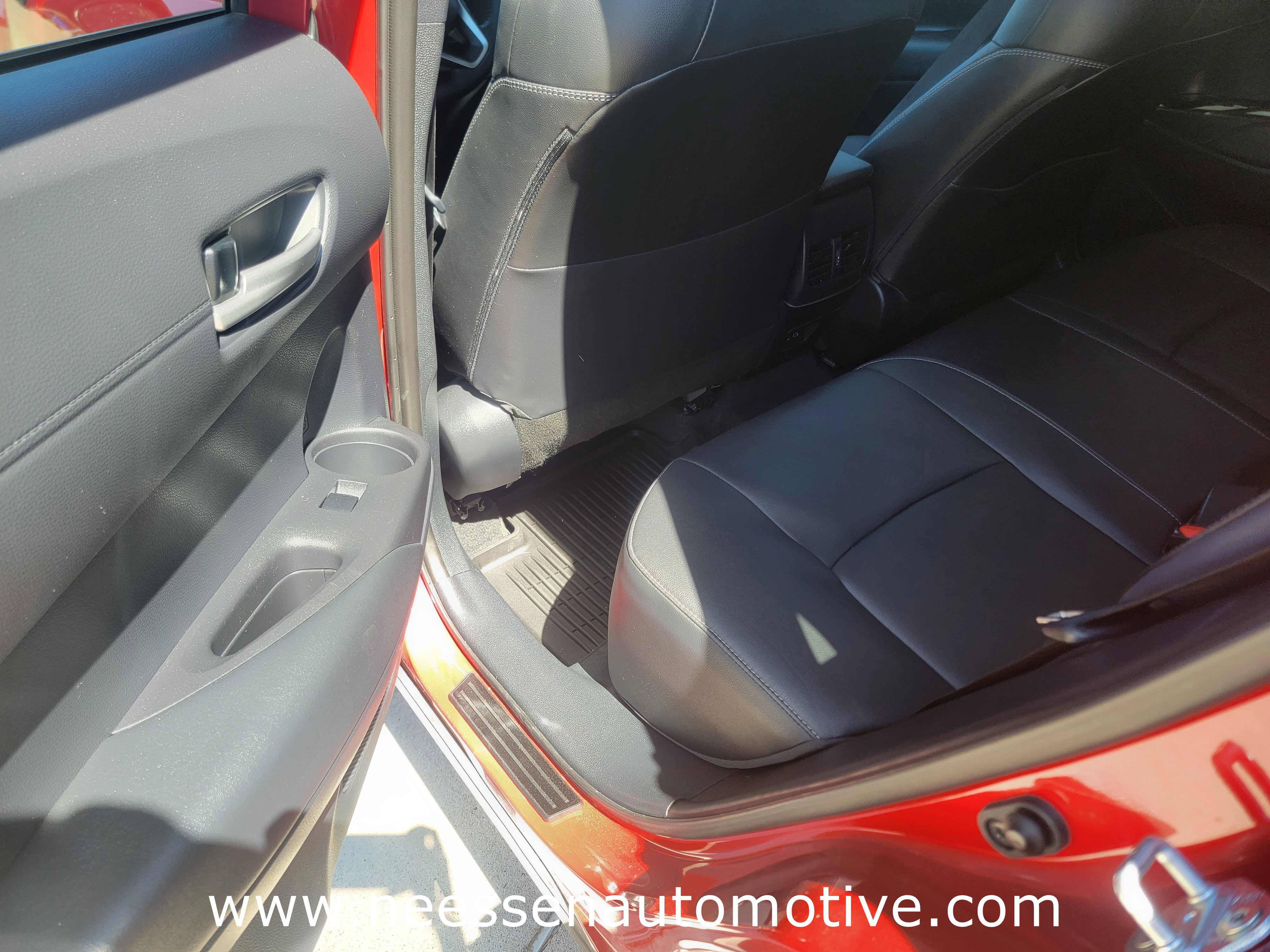 Used 2024 Toyota Corolla Cross XLE w/ Convenience Package image 13