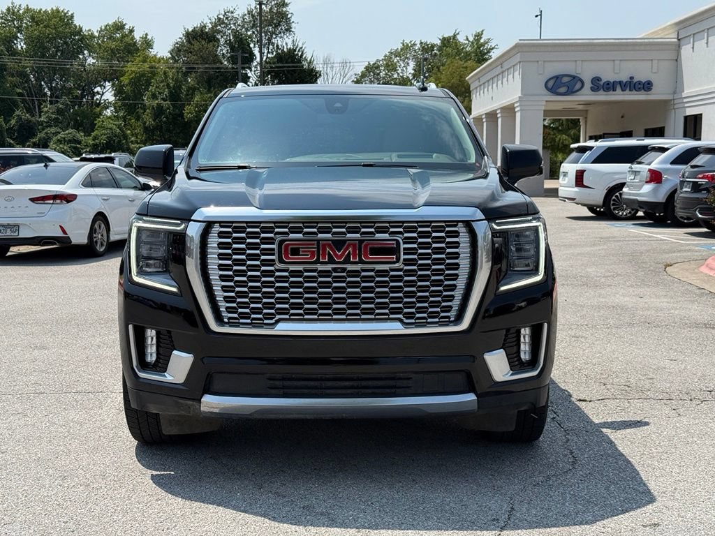 Used 2022 GMC Yukon Denali AWD/4WD image 2