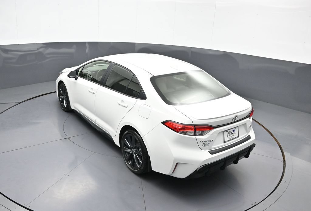 Certified 2026 Toyota Corolla SE FWD image 39
