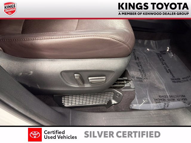 Used 2022 Toyota Sienna Platinum FWD image 15