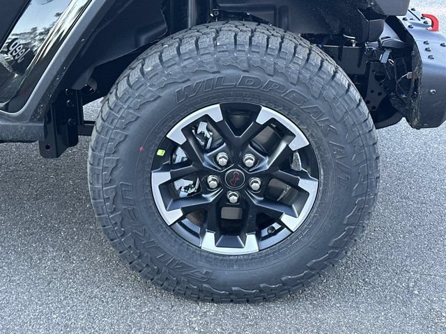 New 2026 Jeep Gladiator Rubicon w/ Technology Group AWD/4WD image 12