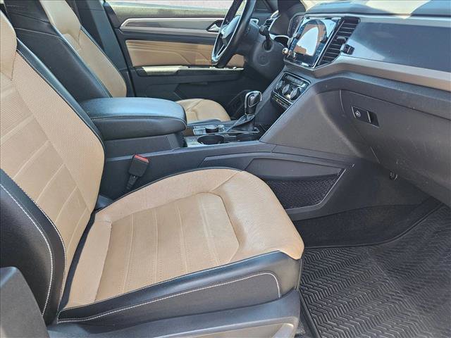 Used 2020 Volkswagen Atlas Cross Sport SEL Premium AWD/4WD image 21