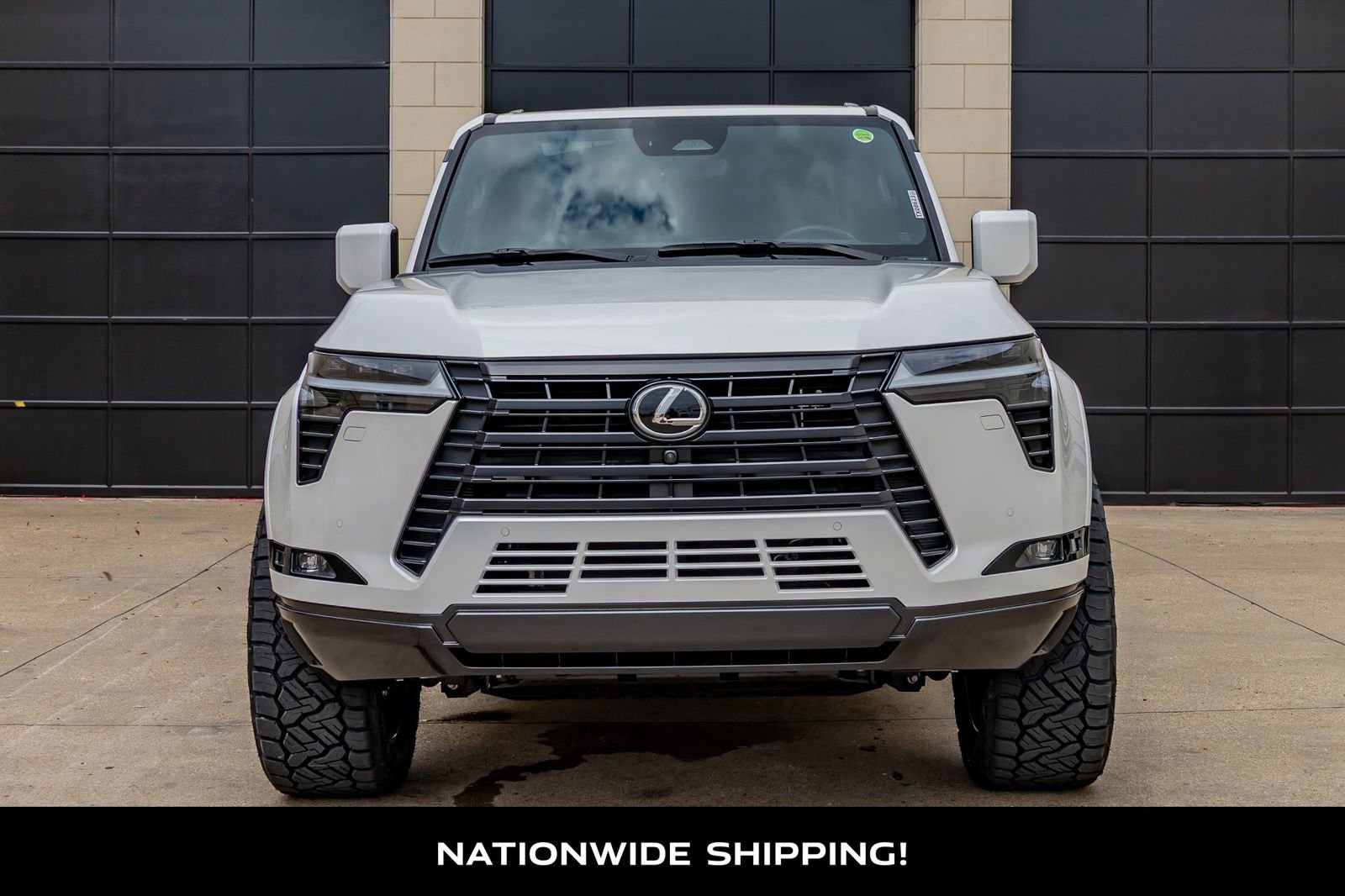 Used 2026 Lexus GX 550 w/ Accessory Package (2T) AWD/4WD image 4