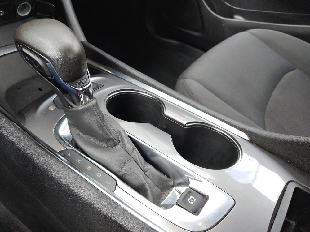 Used 2022 Chevrolet Malibu LT FWD image 26