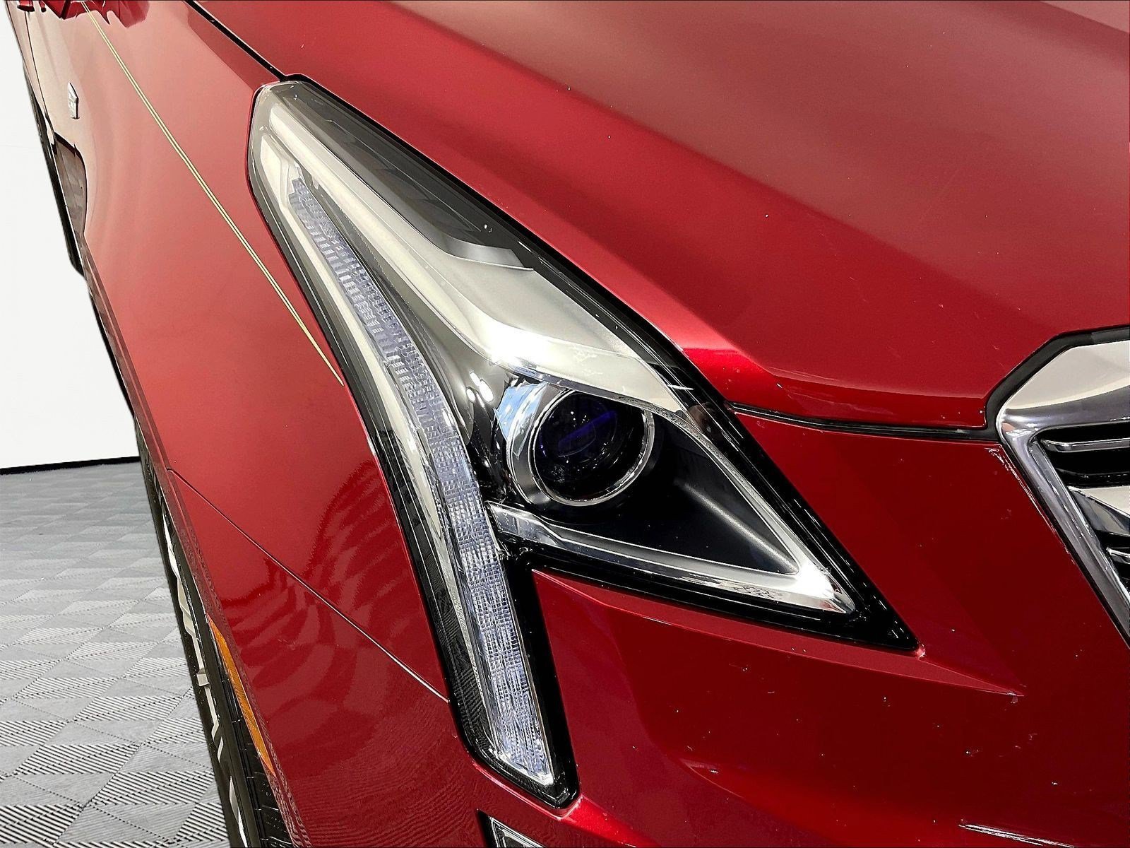 Used 2019 Cadillac XT5 Luxury AWD/4WD image 32