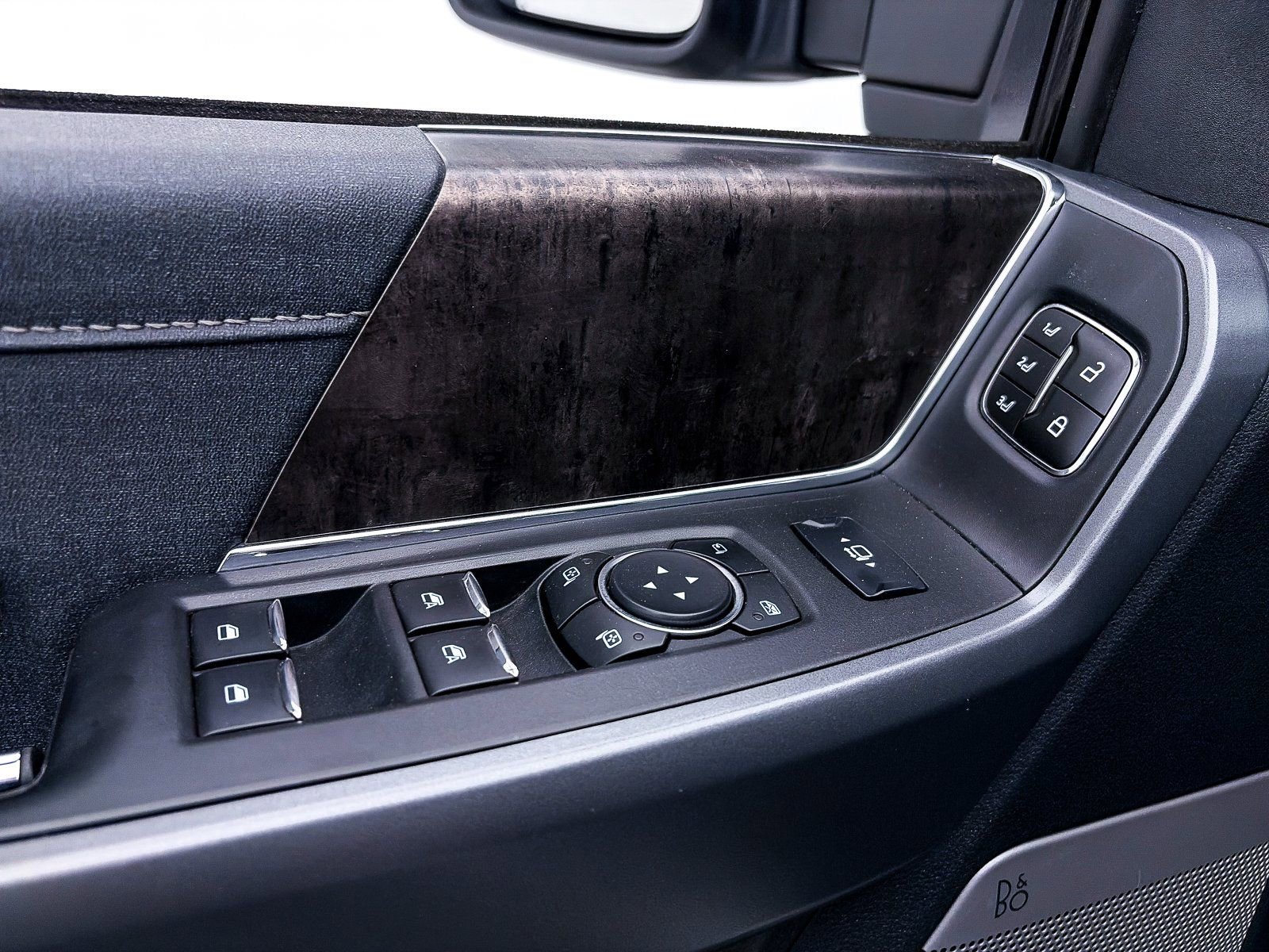 Used 2023 Ford F250 Lariat w/ Lariat Ultimate Package AWD/4WD image 35