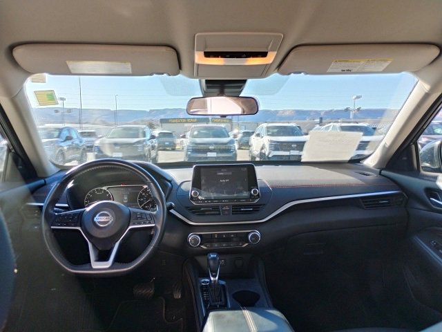 Used 2022 Nissan Altima 2.5 SR image 11