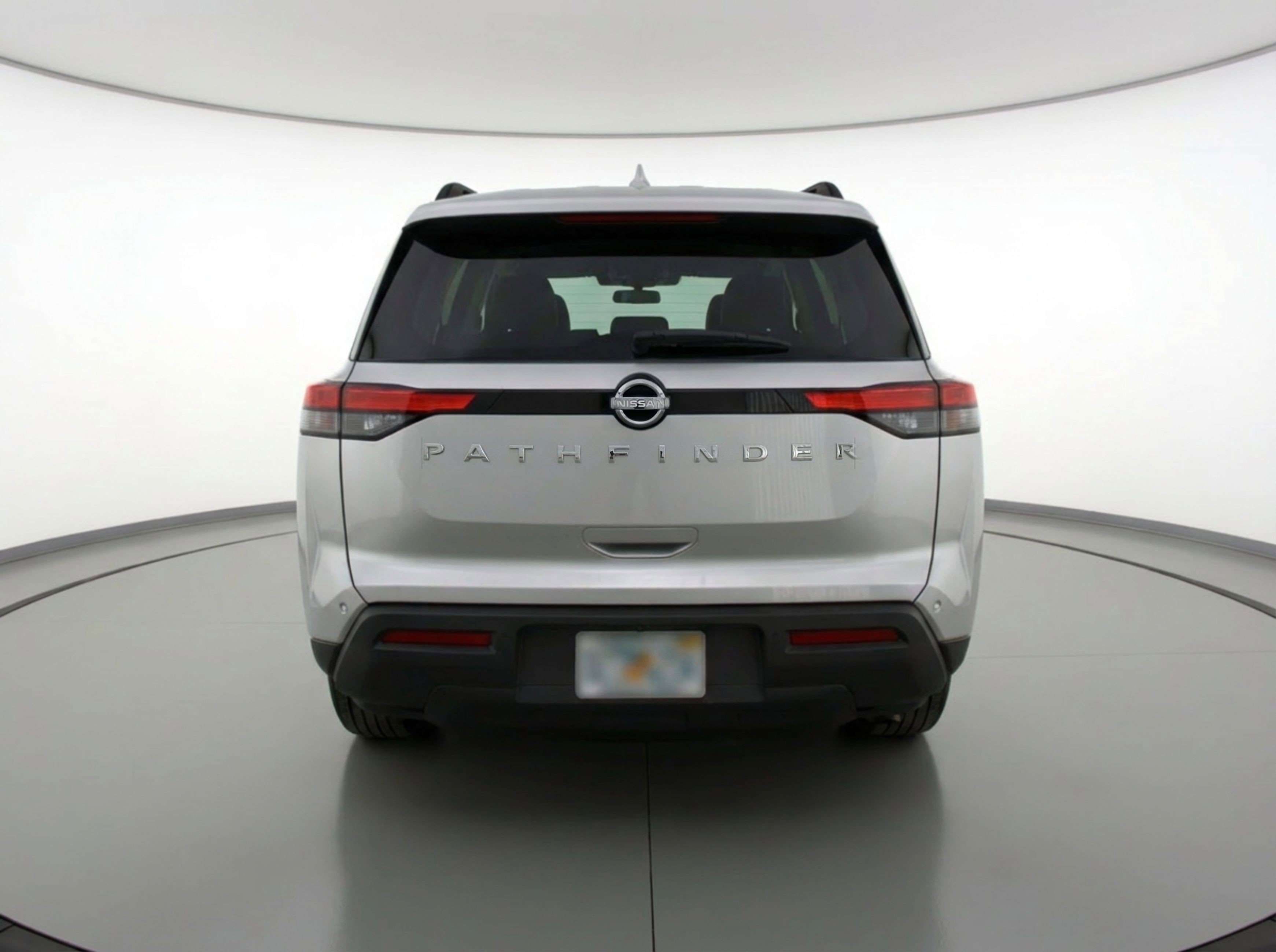 Used 2025 Nissan Pathfinder SV image 7