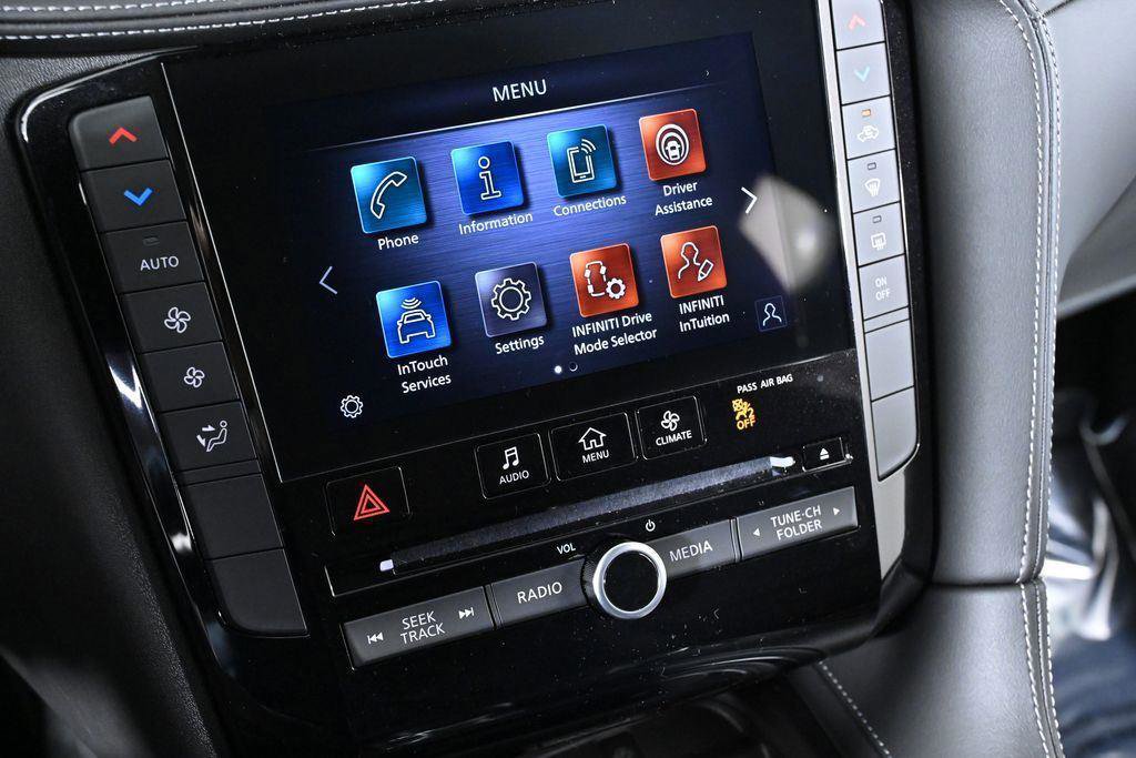 Certified 2025 INFINITI QX50 Pure image 19