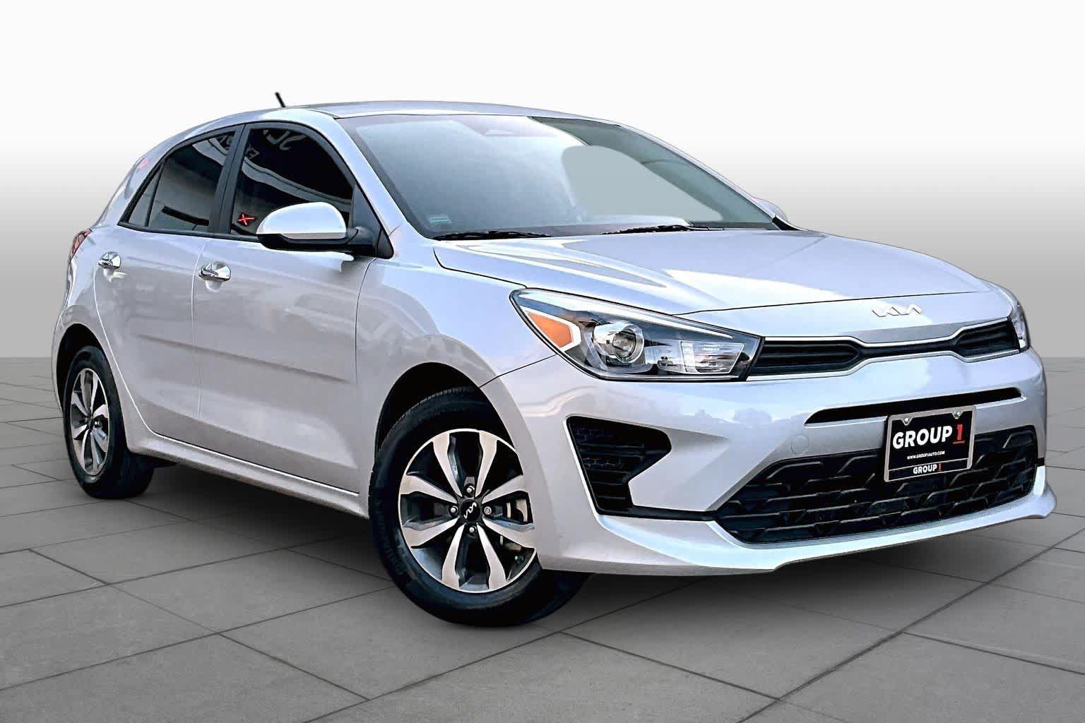 Used 2023 Kia Rio S w/ Technology Package FWD image 3