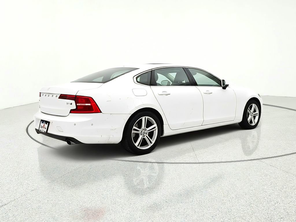 Used 2018 Volvo S90 T5 Momentum w/ Convenience Package image 7
