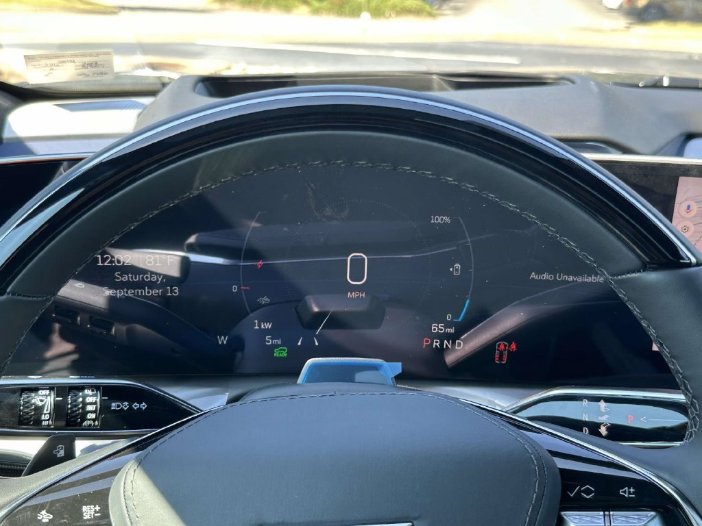 New 2026 Cadillac Vistiq Premium Luxury AWD/4WD image 24