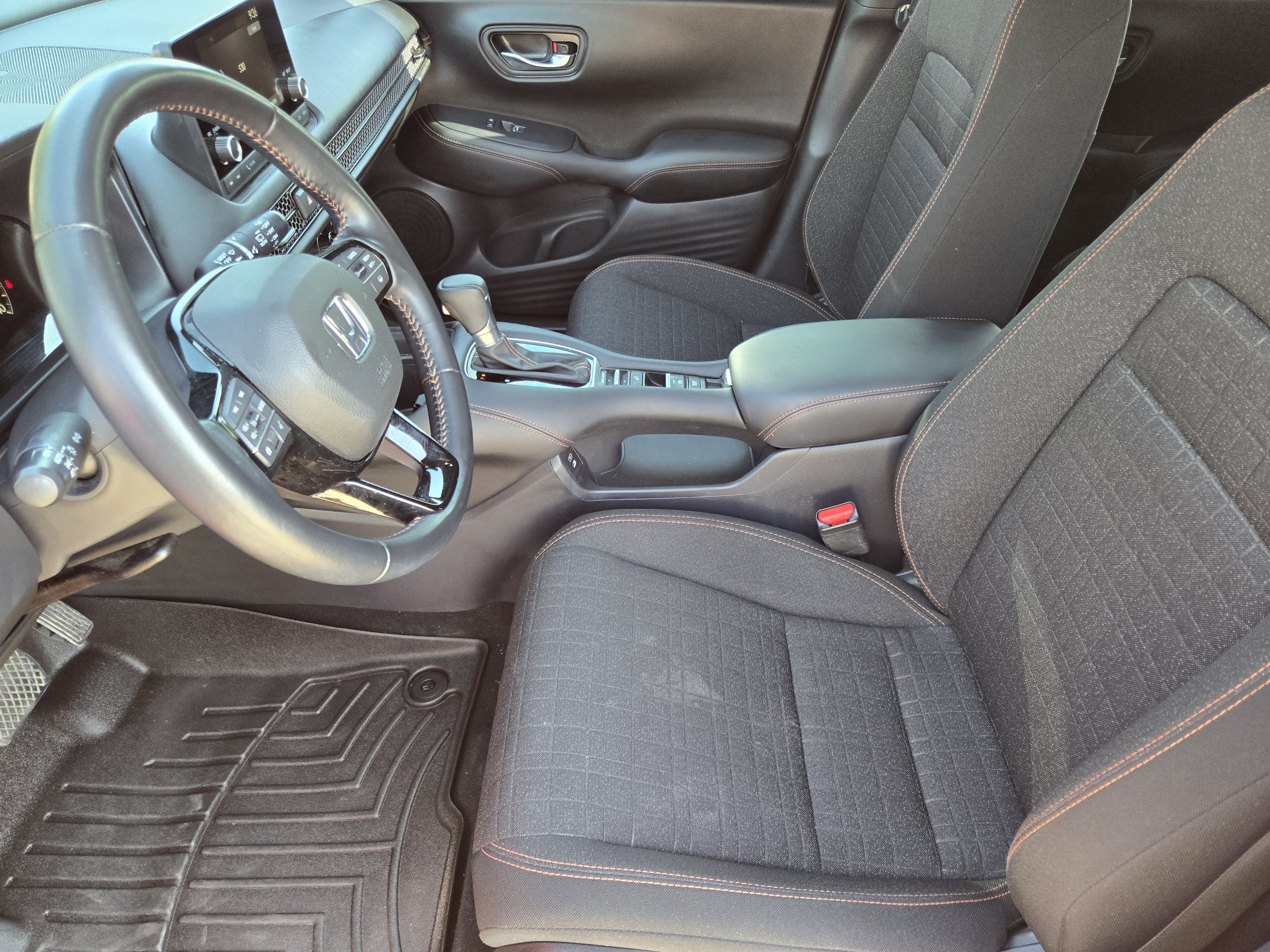 Certified 2025 Honda HR-V Sport image 9