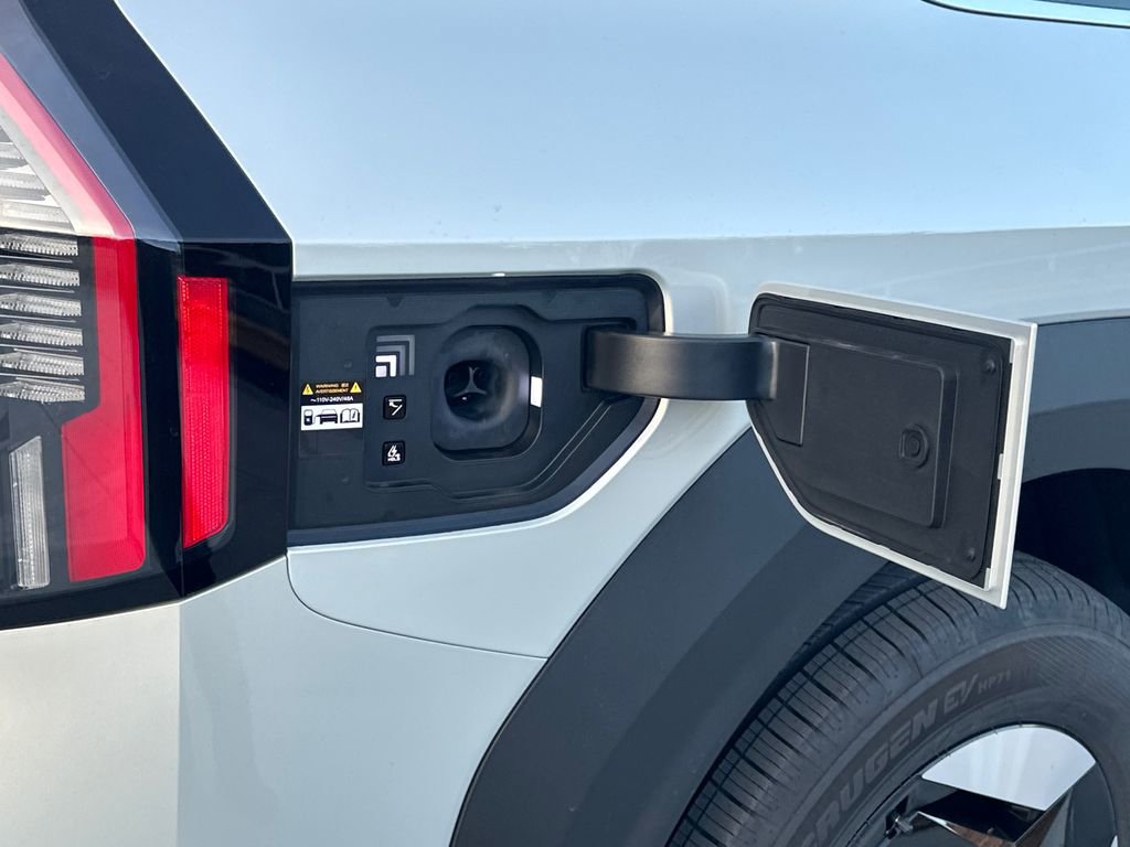 New 2026 Kia EV9 Light image 10
