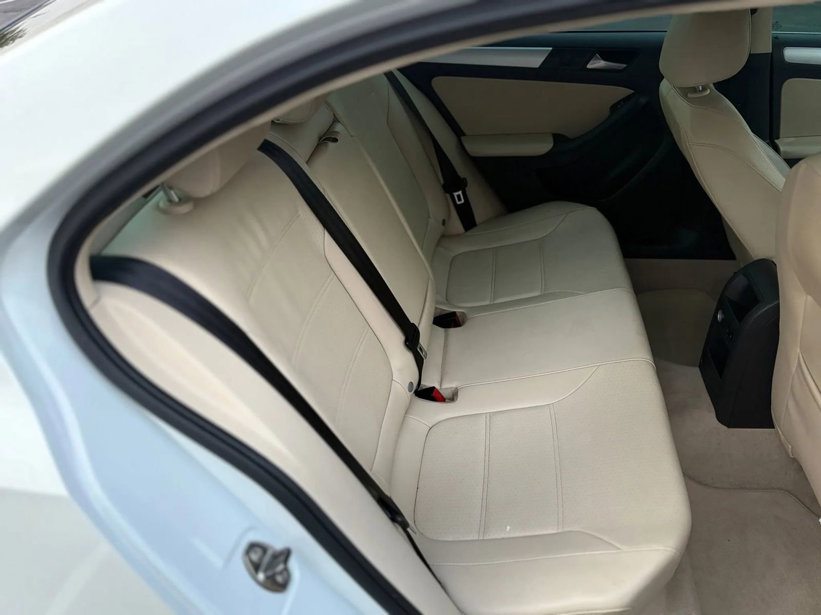 Used 2013 Volkswagen Jetta Hybrid Sedan image 17