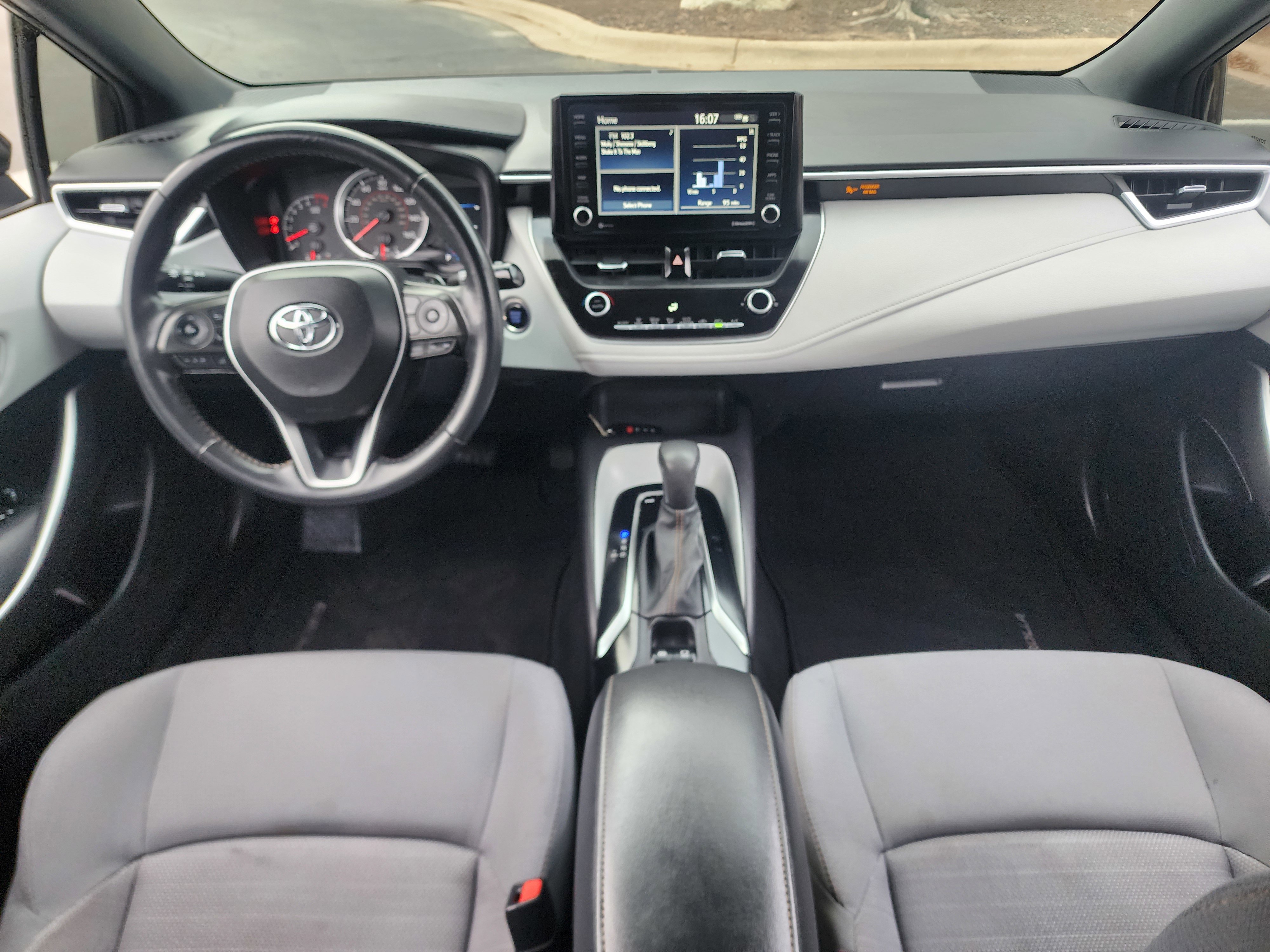 Used 2022 Toyota Corolla SE FWD image 27