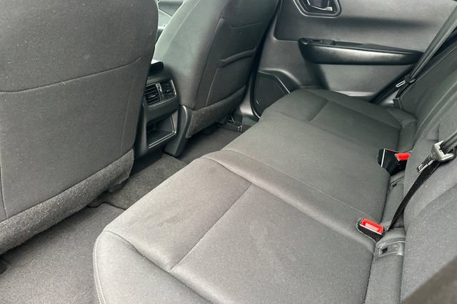 Used 2024 Nissan Rogue S image 13