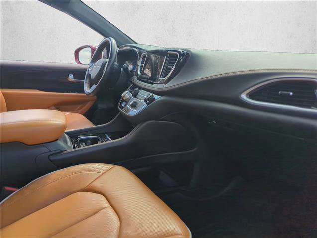 Used 2021 Chrysler Pacifica Pinnacle image 24