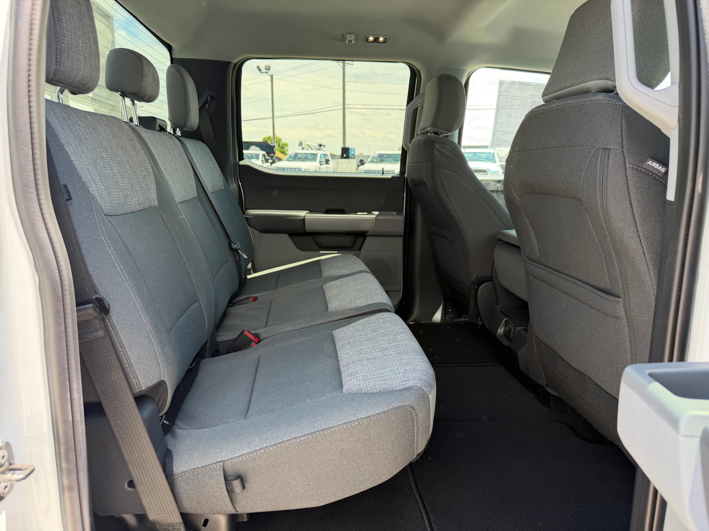 Used 2025 Ford F350 XLT AWD/4WD image 30