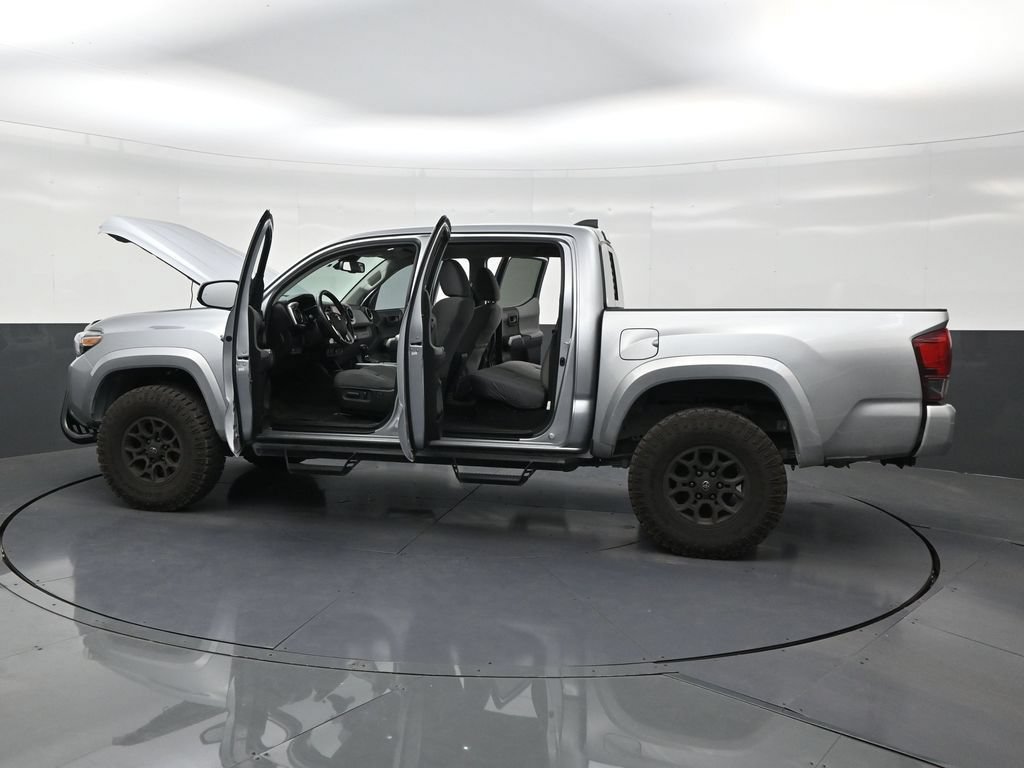 Used 2022 Toyota Tacoma SR5 w/ Technology Package RWD image 30