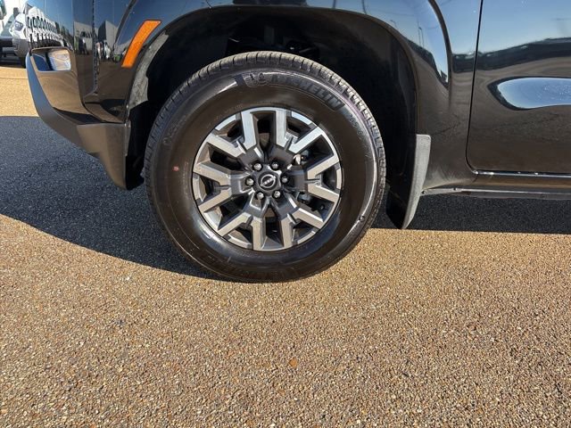 Certified 2024 Nissan Frontier SL image 8