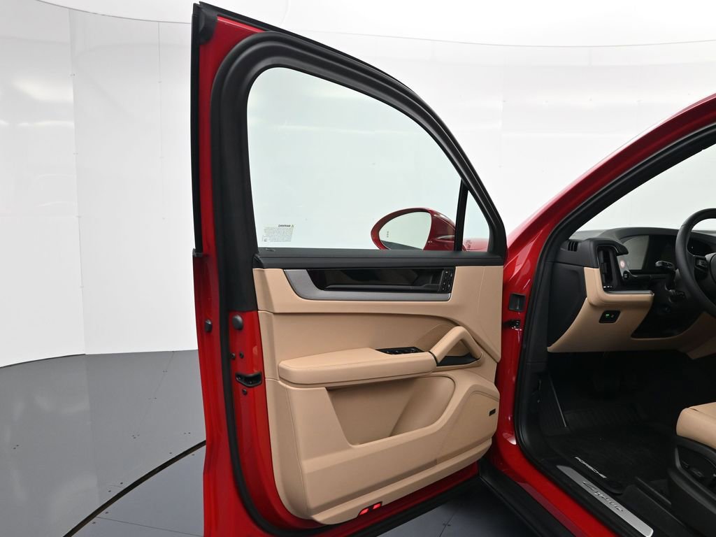New 2026 Porsche Cayenne image 15