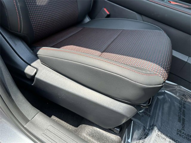 New 2025 Nissan Kicks SR image 9