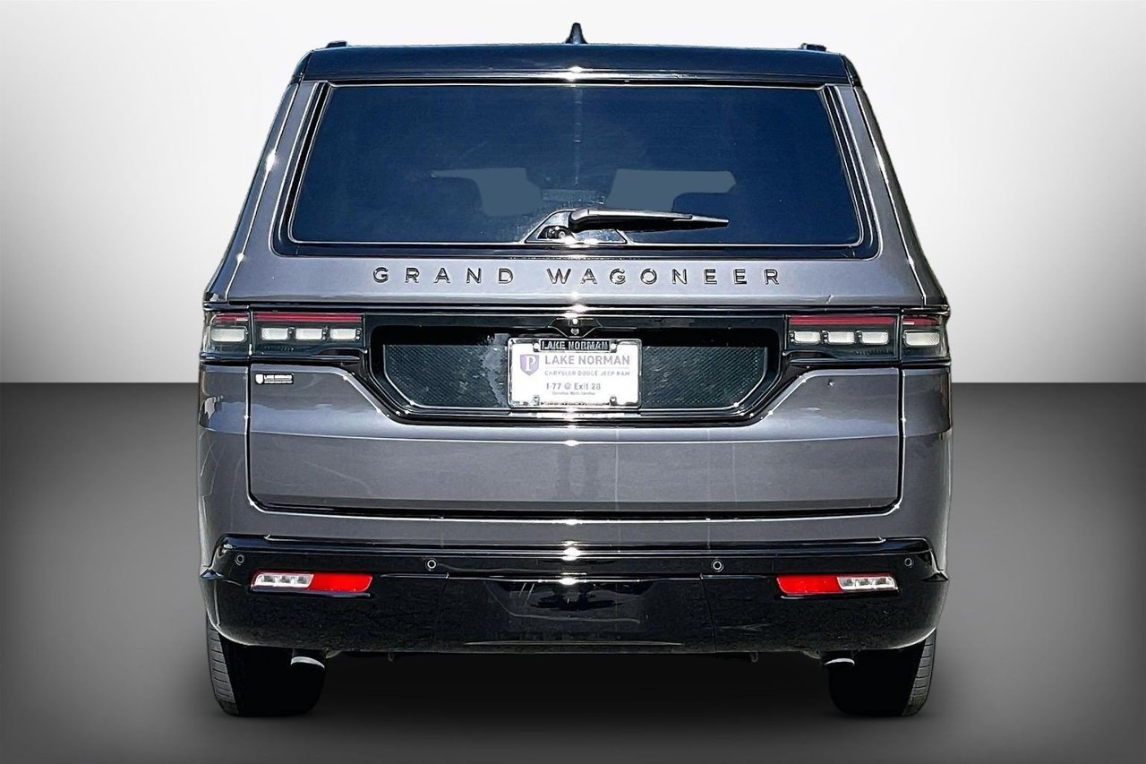Used 2024 Jeep Grand Wagoneer L Series II w/ Quick Order Packagew 28T AWD/4WD image 7
