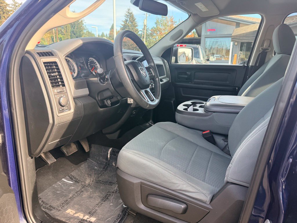Used 2019 RAM 1500 ST w/ SXT Appearance Group AWD/4WD image 16