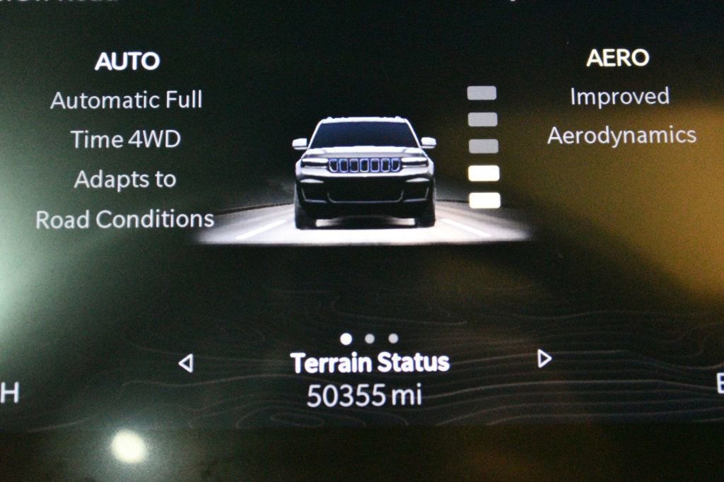 Used 2021 Jeep Grand Cherokee L Overland w/ Luxury Tech Group IV image 47