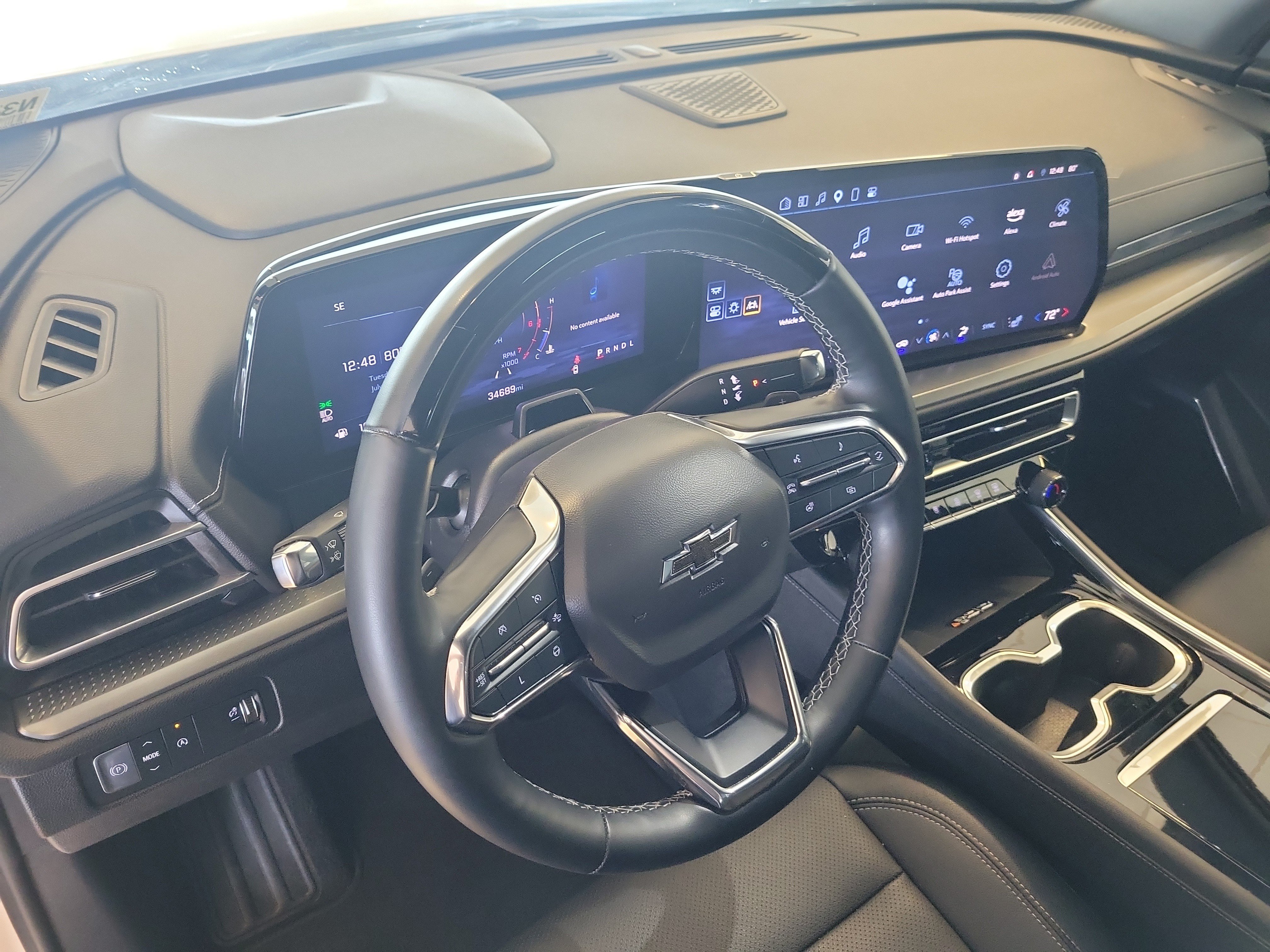 Used 2024 Chevrolet Traverse LT w/ Enhanced Driving Package FWD image 30