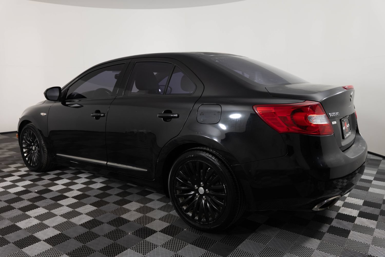 Used 2010 Suzuki Kizashi SLS AWD/4WD image 4