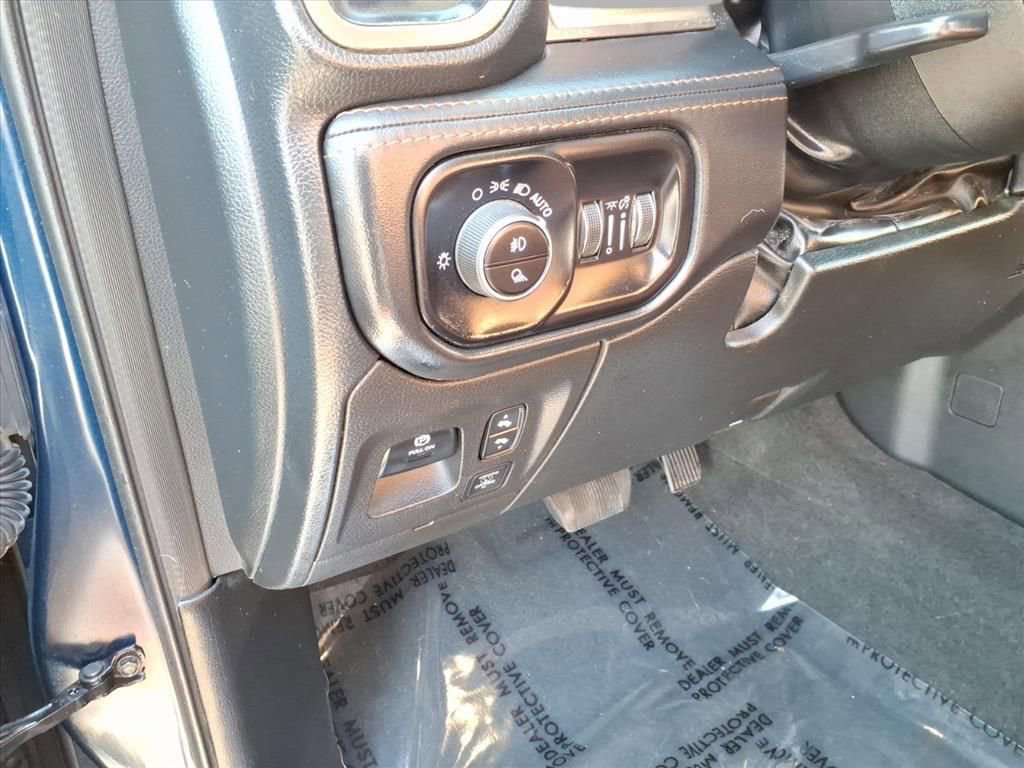 Used 2022 RAM 1500 Limited image 13