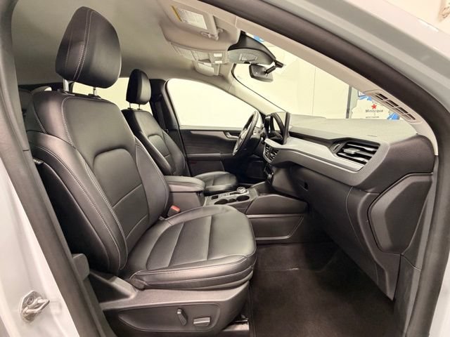 Used 2025 Ford Escape Platinum AWD/4WD image 15