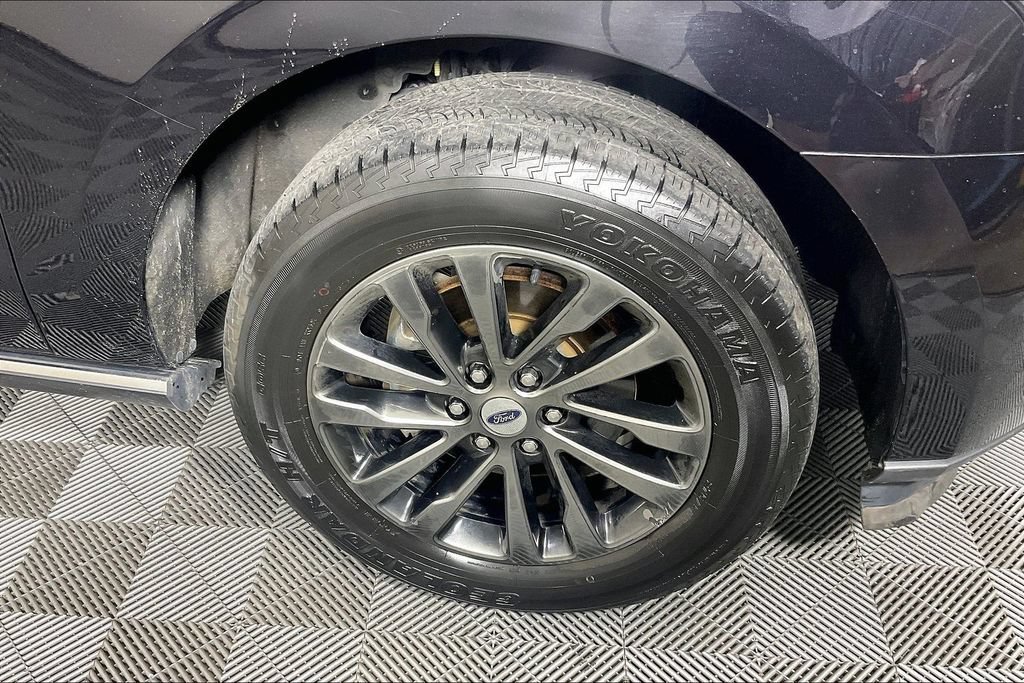 Used 2021 Ford Expedition Max Limited AWD/4WD image 12