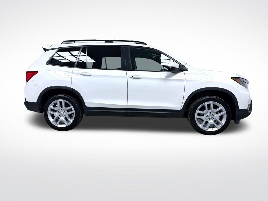 Used 2025 Honda Passport EX-L image 10