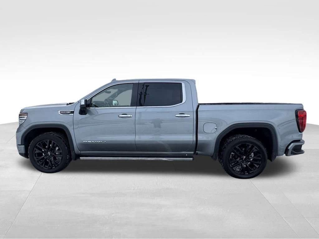Used 2025 GMC Sierra 1500 Denali w/ Denali Reserve Package AWD/4WD image 9