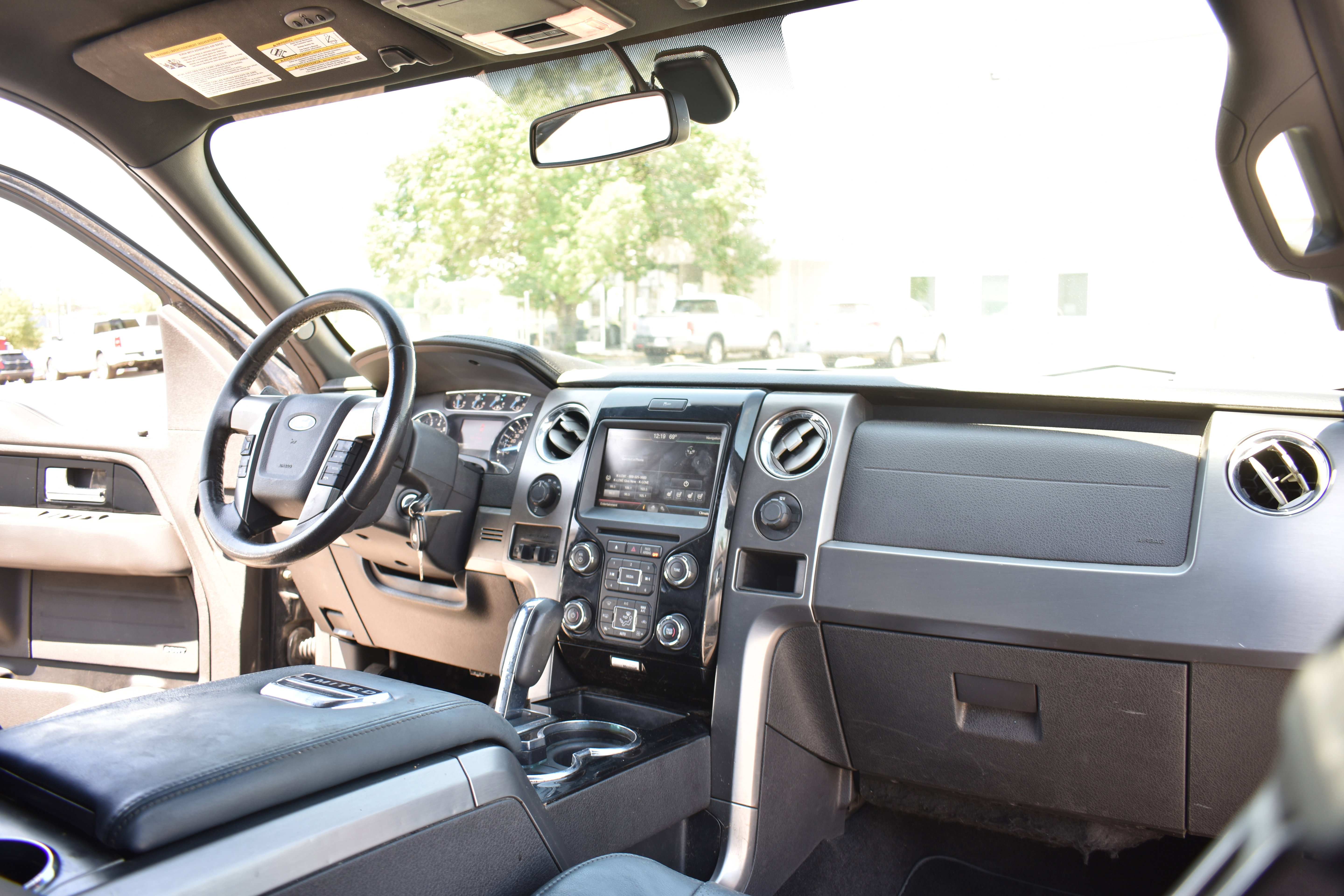 Used 2014 Ford F150 Limited AWD/4WD image 29
