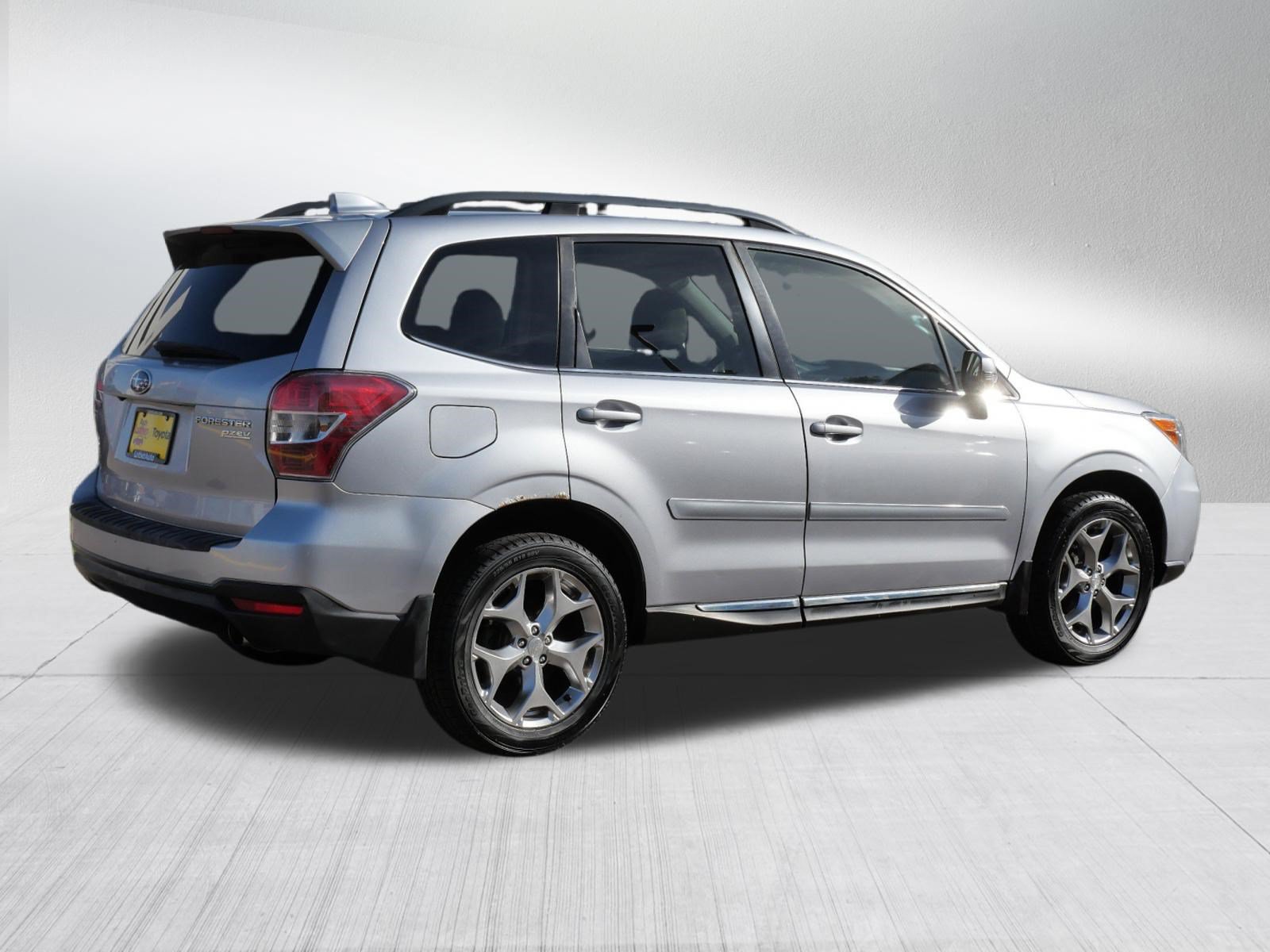 Used 2016 Subaru Forester 2.5i Touring w/ Eyesight & Navigation System AWD/4WD image 7
