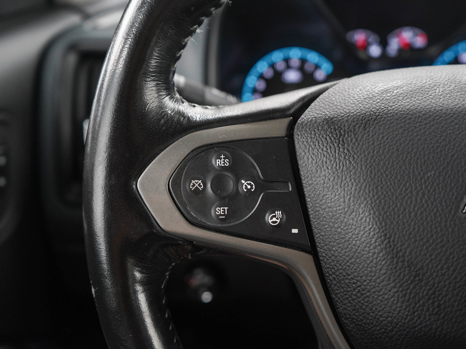 Used 2022 Chevrolet Colorado Z71 AWD/4WD image 23