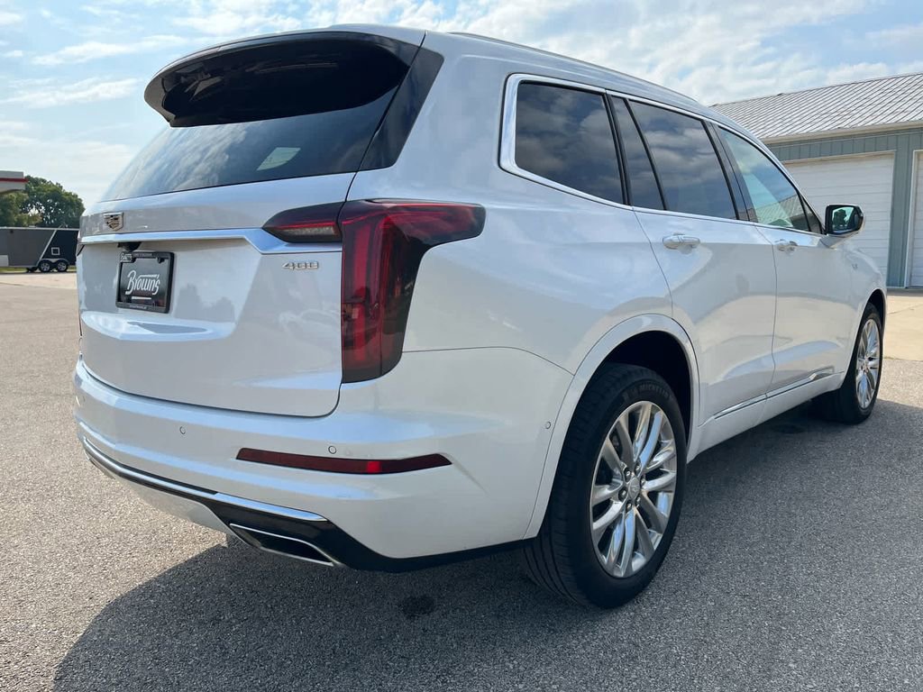 Used 2023 Cadillac XT6 Premium Luxury w/ Technology Package AWD/4WD image 6