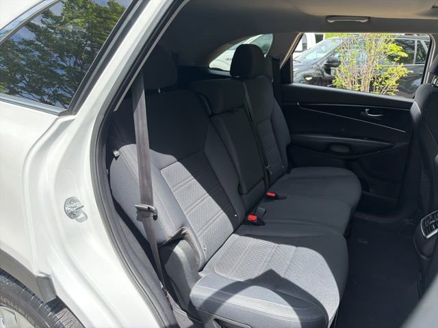 Used 2018 Kia Sorento LX AWD/4WD image 13