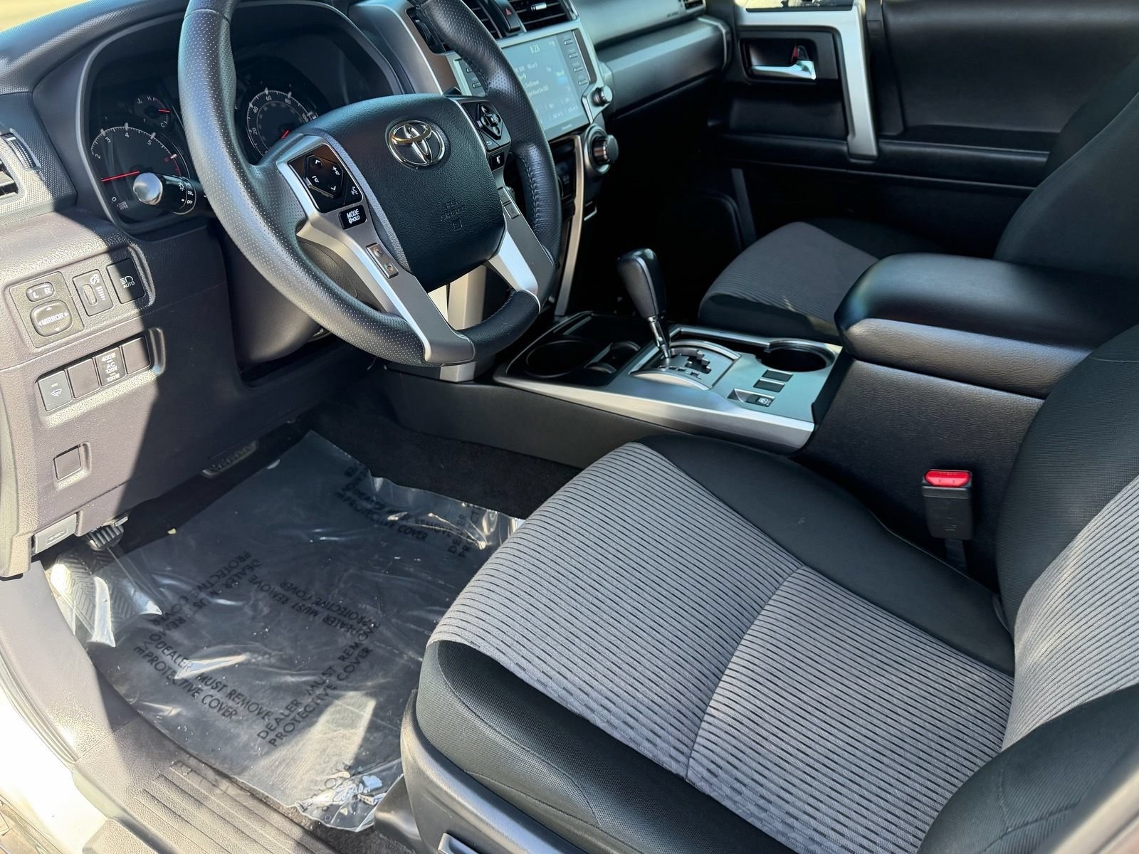 Used 2020 Toyota 4Runner SR5 RWD image 20