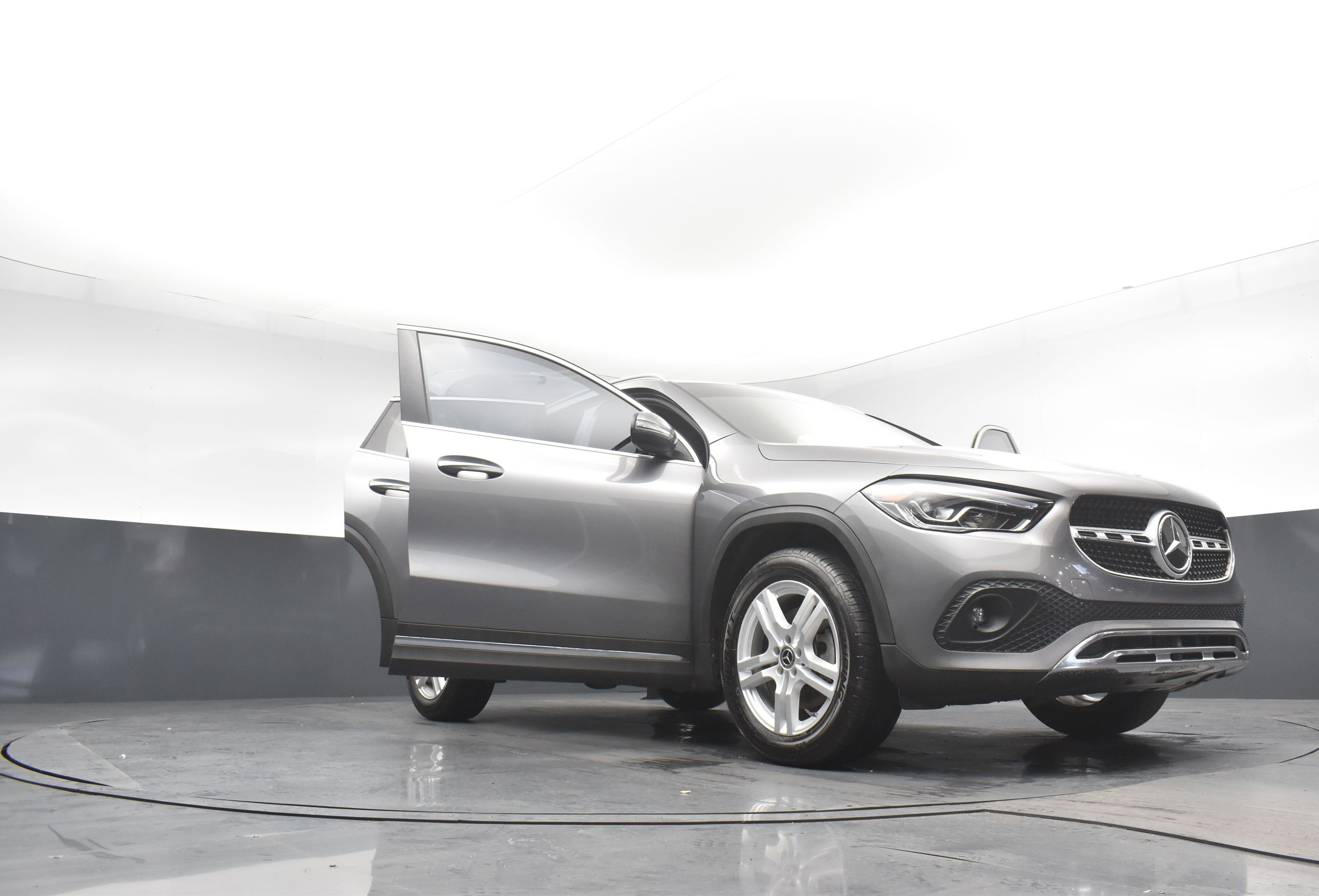 Used 2021 Mercedes-Benz GLA 250 4MATIC image 27