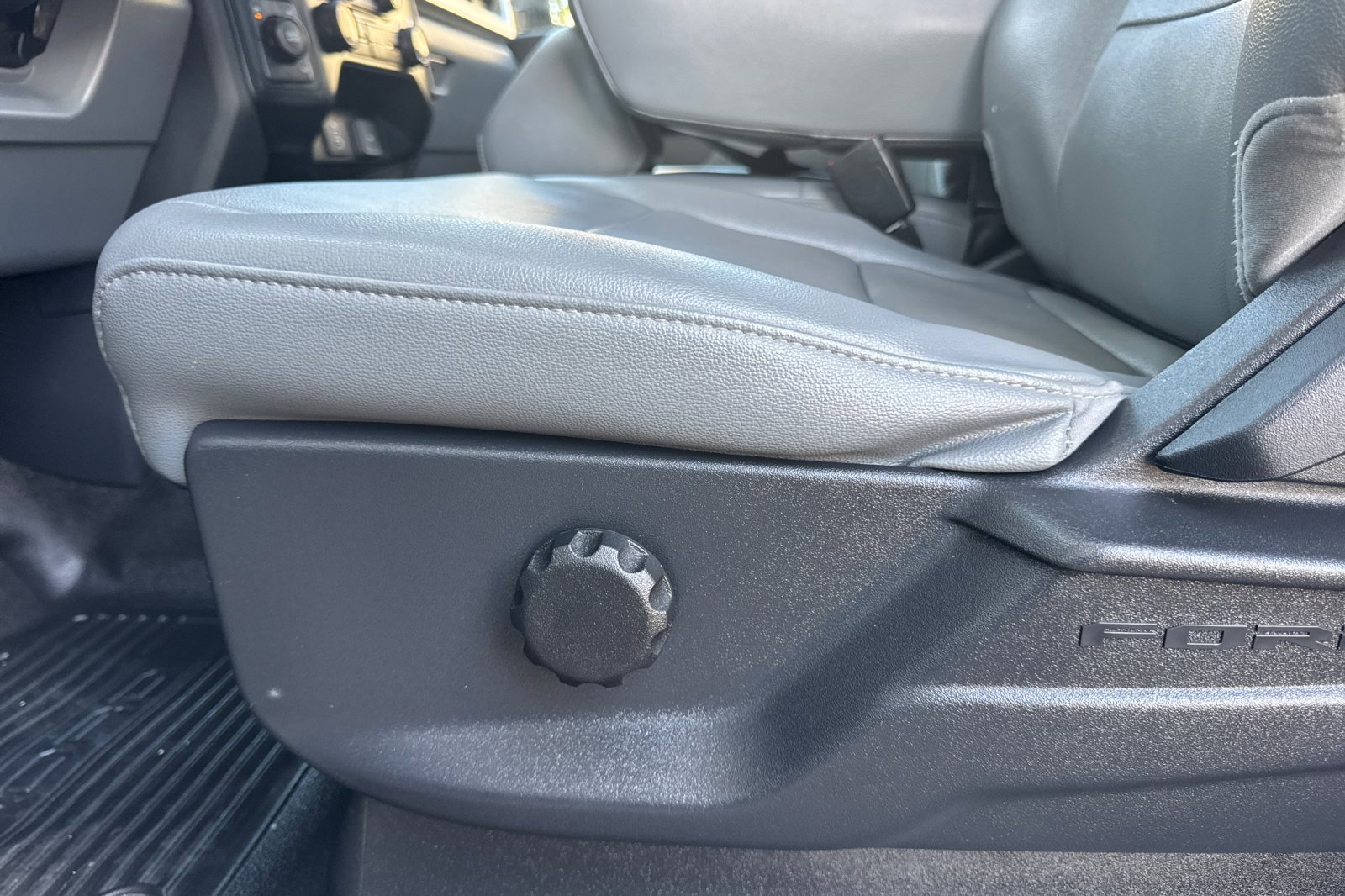 Used 2023 Ford F250 XL image 13