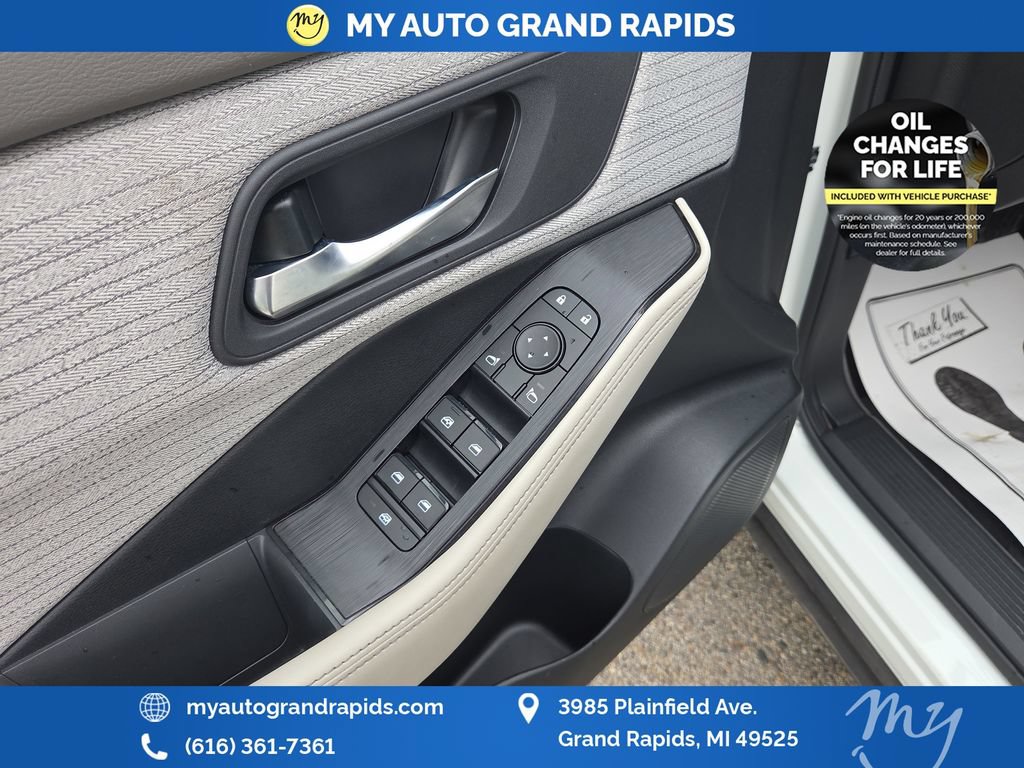Used 2023 Nissan Rogue SV AWD/4WD image 11