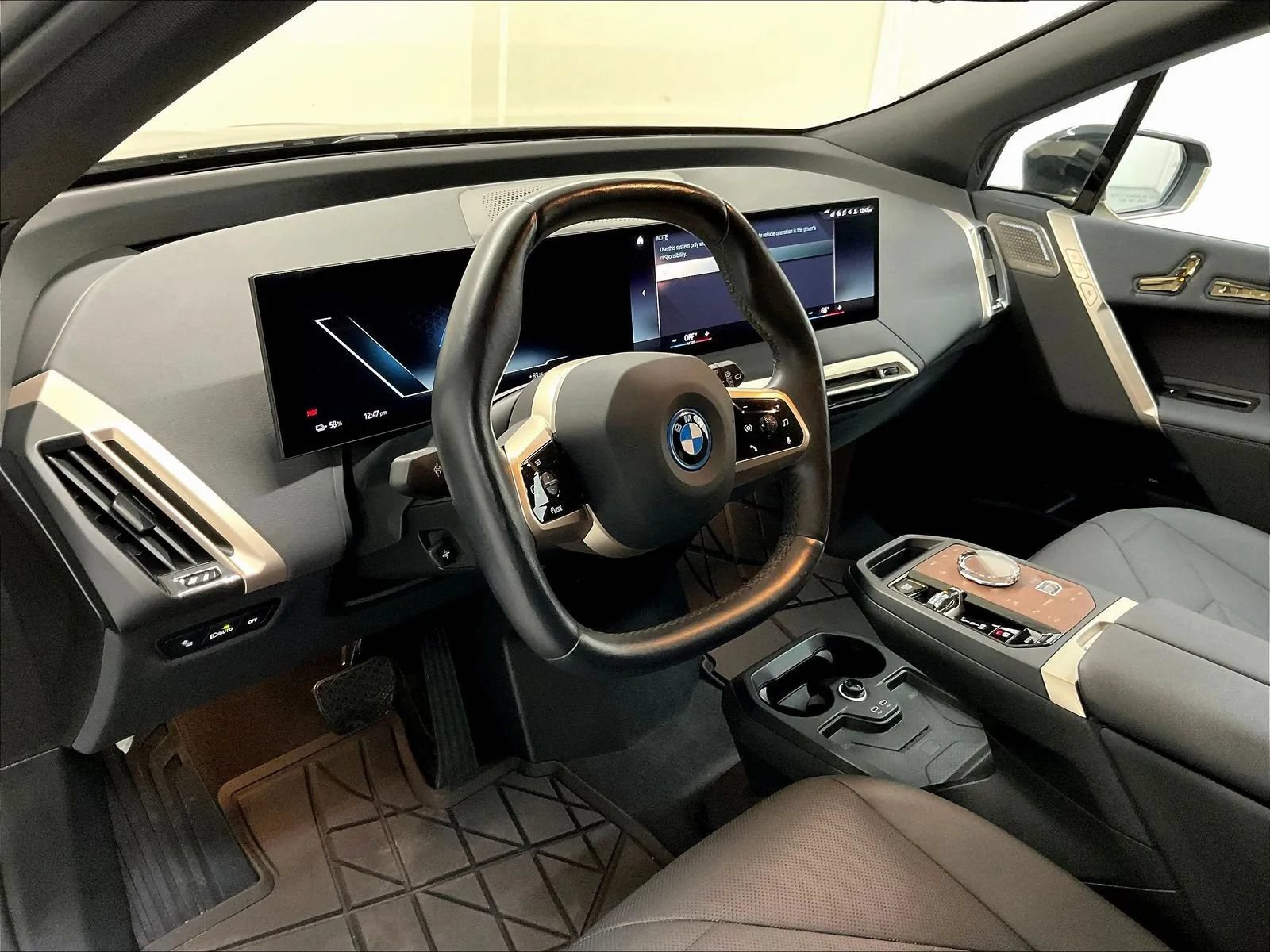 Used 2023 BMW iX M60 w/ Executive Package AWD/4WD image 38