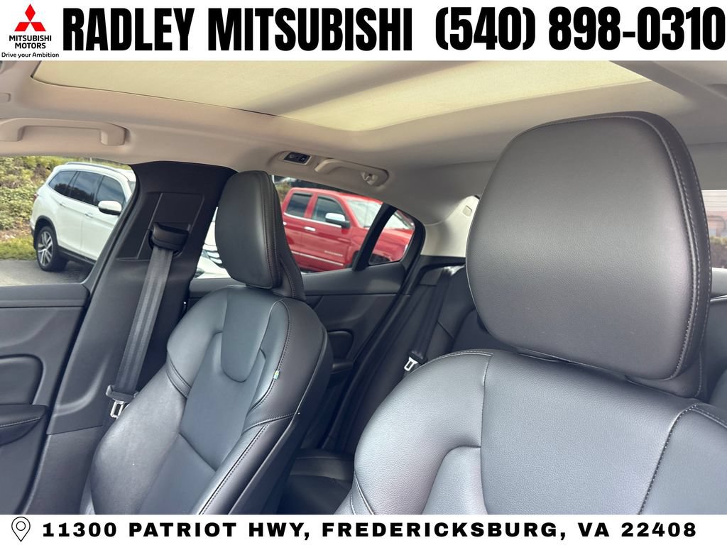 Used 2020 Volvo S60 T5 Momentum w/ Protection Package Premier FWD video 2