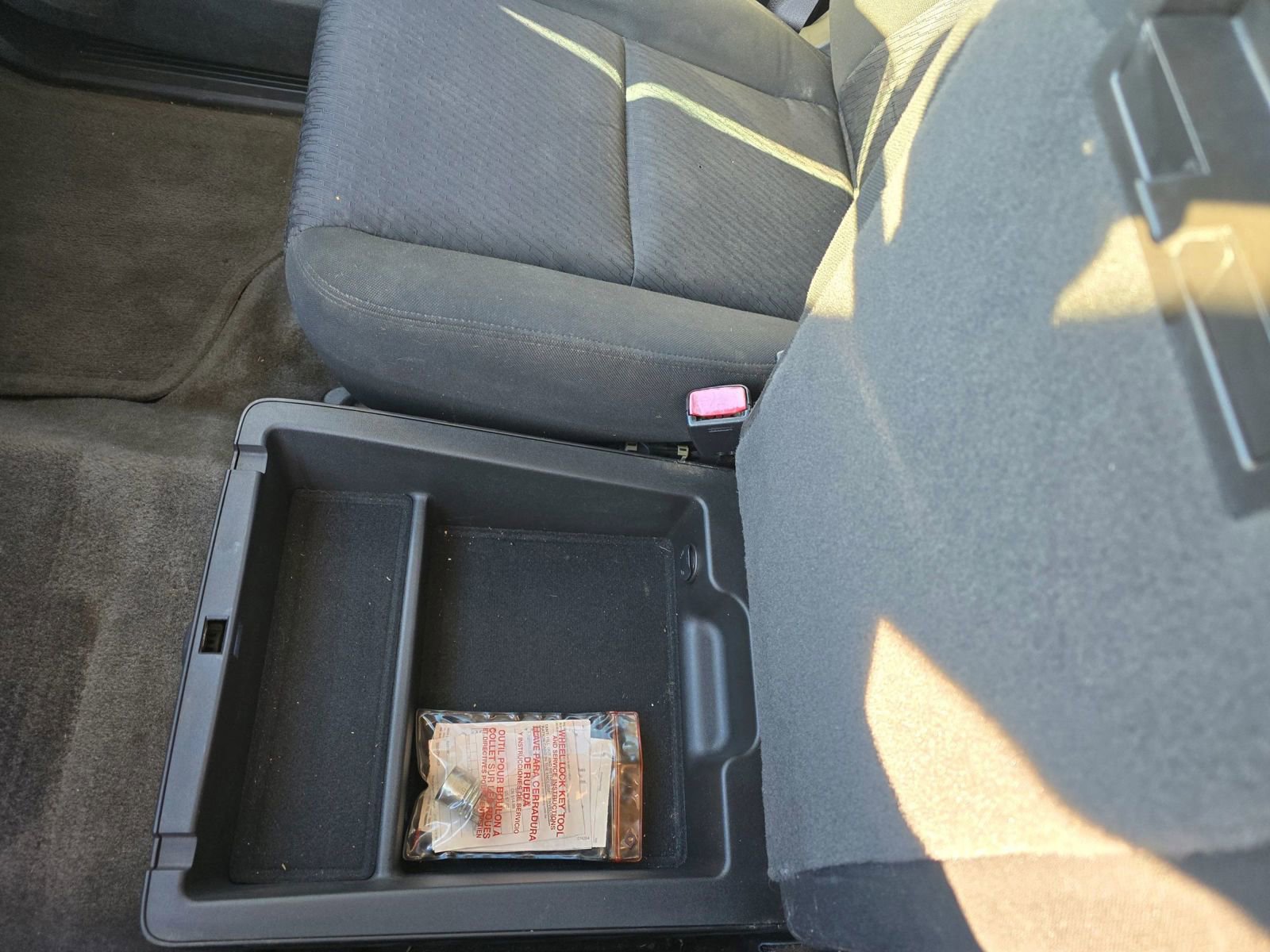 Used 2010 Chevrolet Tahoe LS image 25