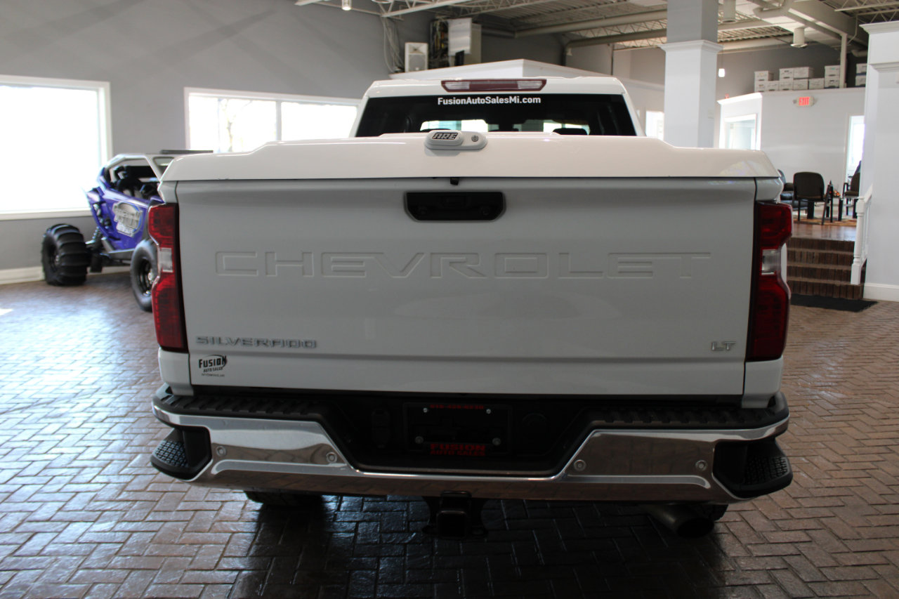 Used 2021 Chevrolet Silverado 2500 LT w/ Convenience Package image 5